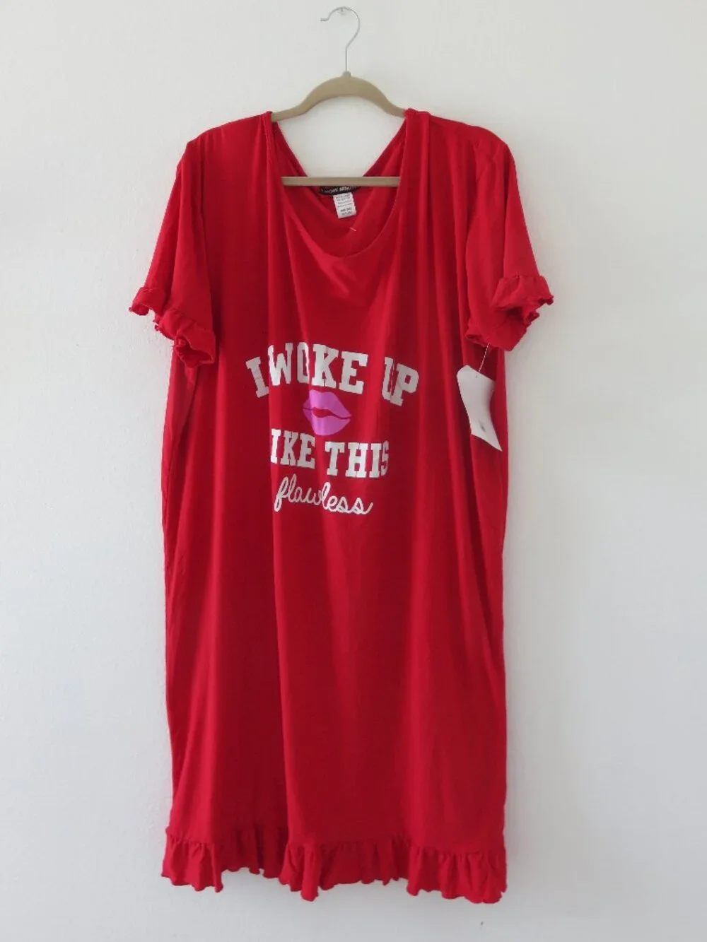 (#133) 5 More Minutes Red (I WOKE UP LIKE THIS FLAWLESS) PJ Night Gown one size